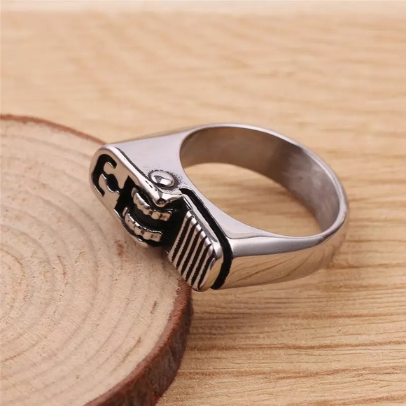 Men’s fashion rings - Picture 2 of 4